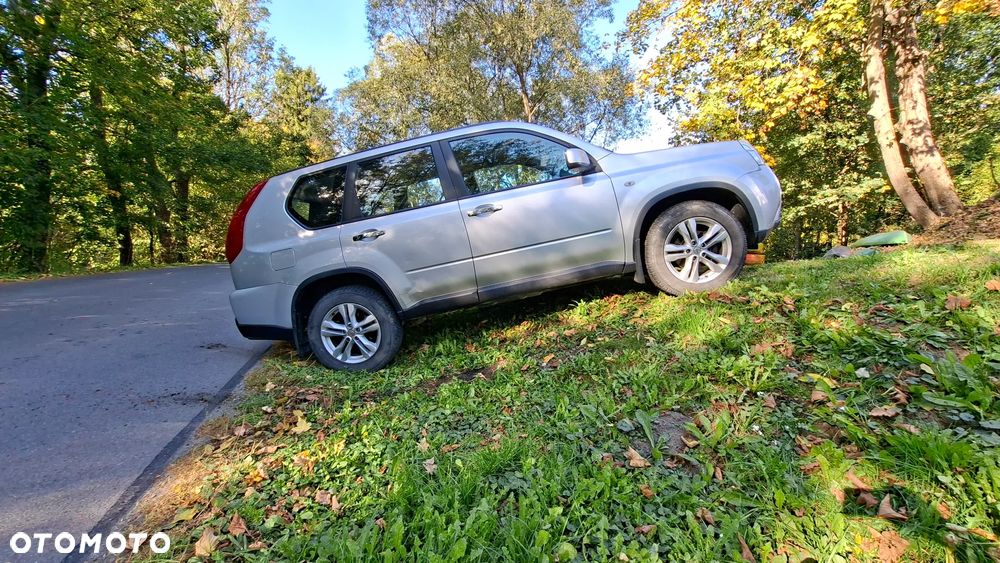 Nissan X-Trail - 25
