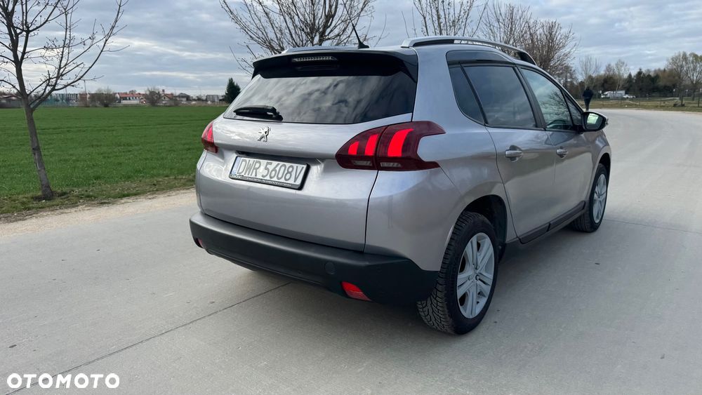 Peugeot 2008 - 6