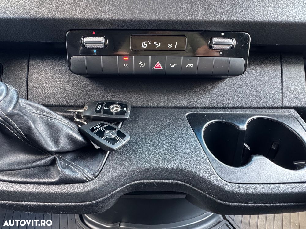 Mercedes-Benz Sprinter - 34