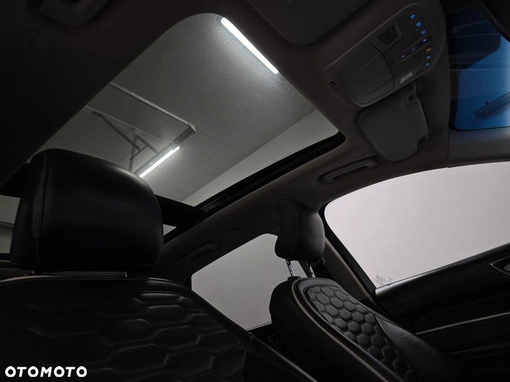 Ford Edge 2.0 EcoBlue Twin-Turbo 4WD ST-Line - 27