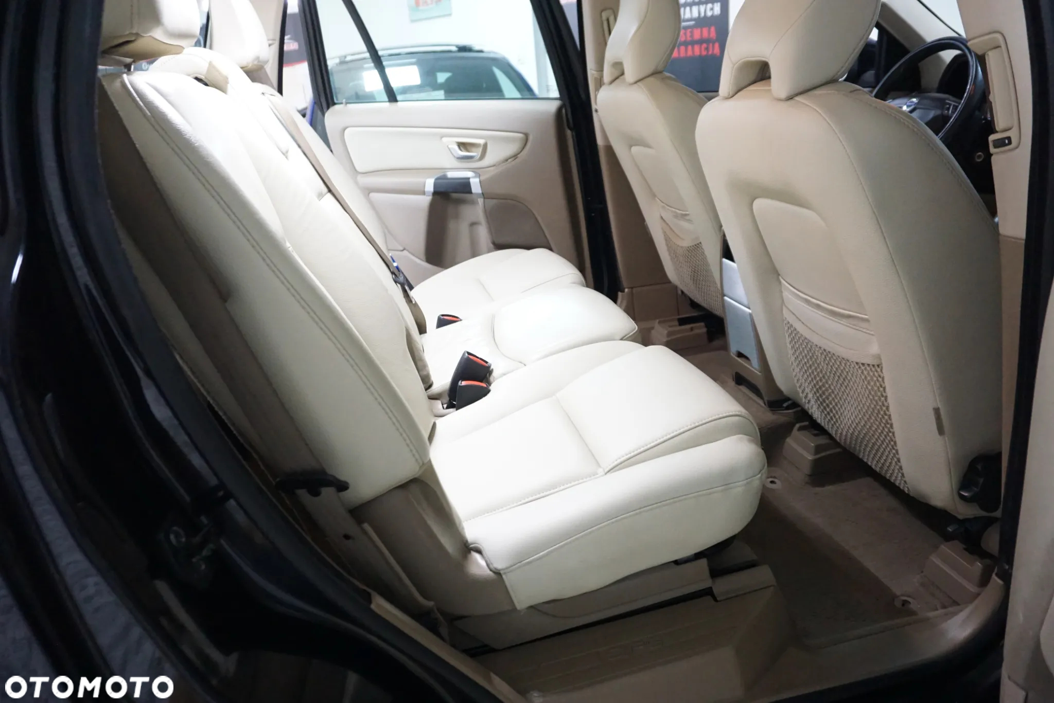 Volvo XC 90 - 25