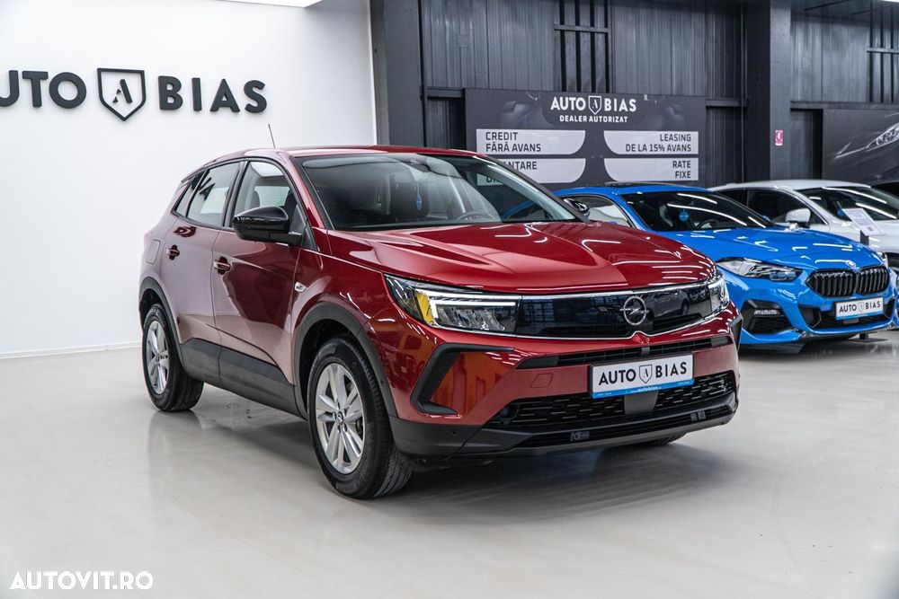 Opel Grandland X 1.2 Turbo START/STOP AT8 Business Edition - 4