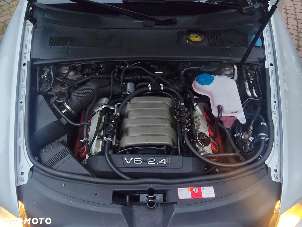 Audi A6 Limousine 2.4 - 38
