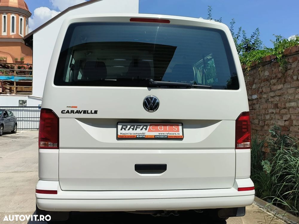Volkswagen Caravelle - 11