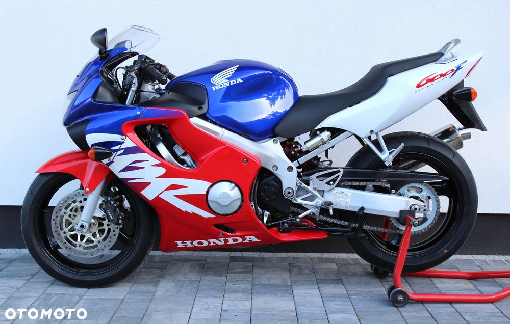 Honda CBR - 3