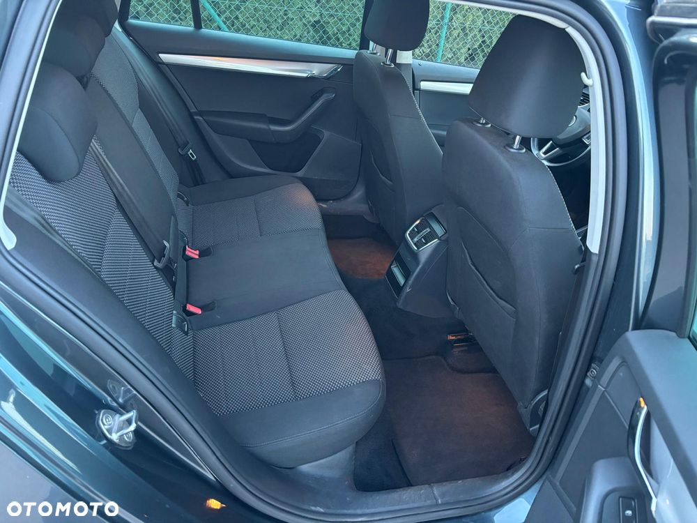 Skoda Octavia 1.6 TDI (Green tec) Ambition - 10