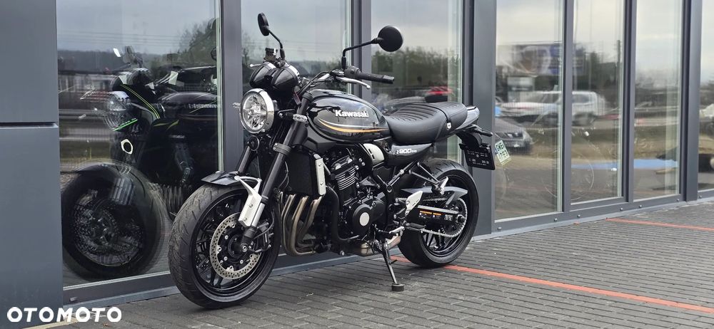 Kawasaki Z 900 RS - 26