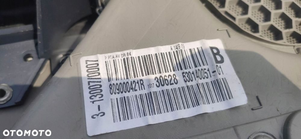 KR TAPICERKA PRAWY PRZÓD RENAULT MEGANE III 5 D - 3