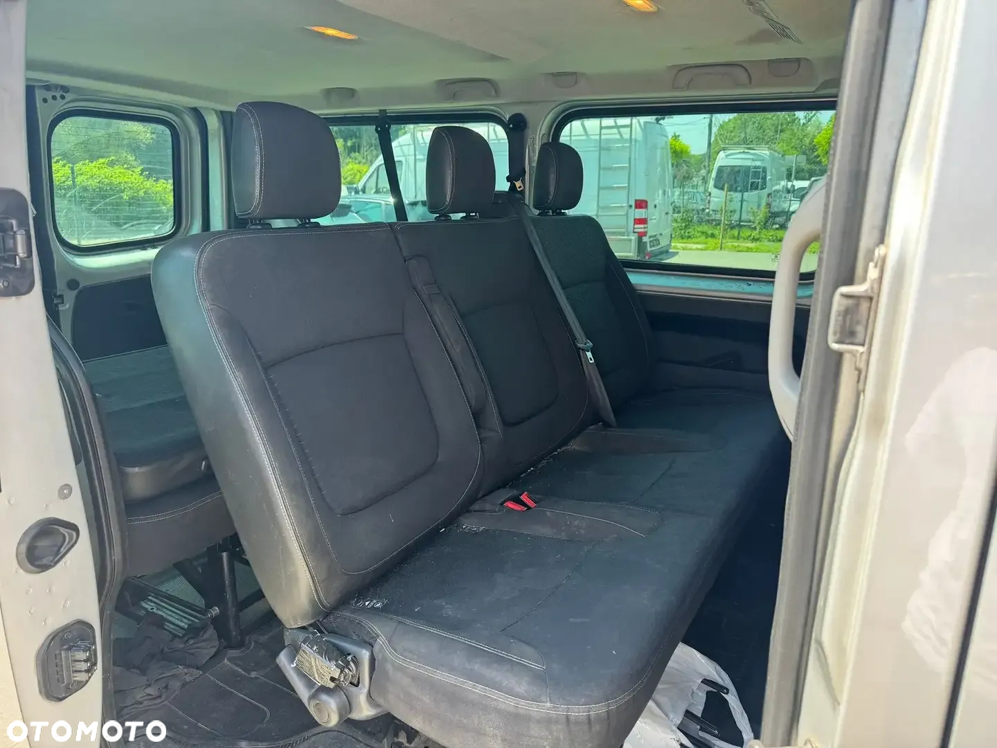 Opel Vivaro L2H1 2.9t Edition Premium - 8