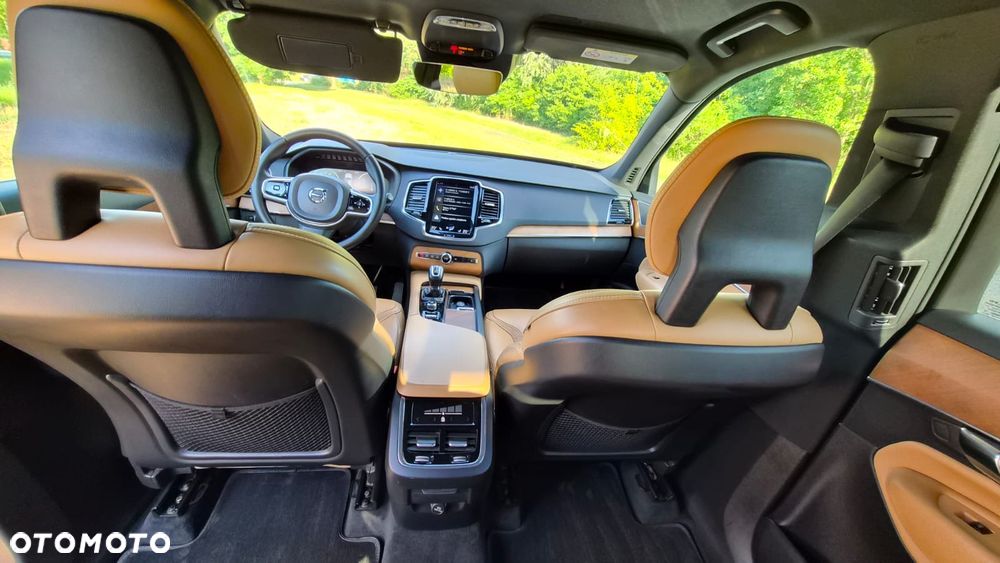 Volvo XC 90 - 12