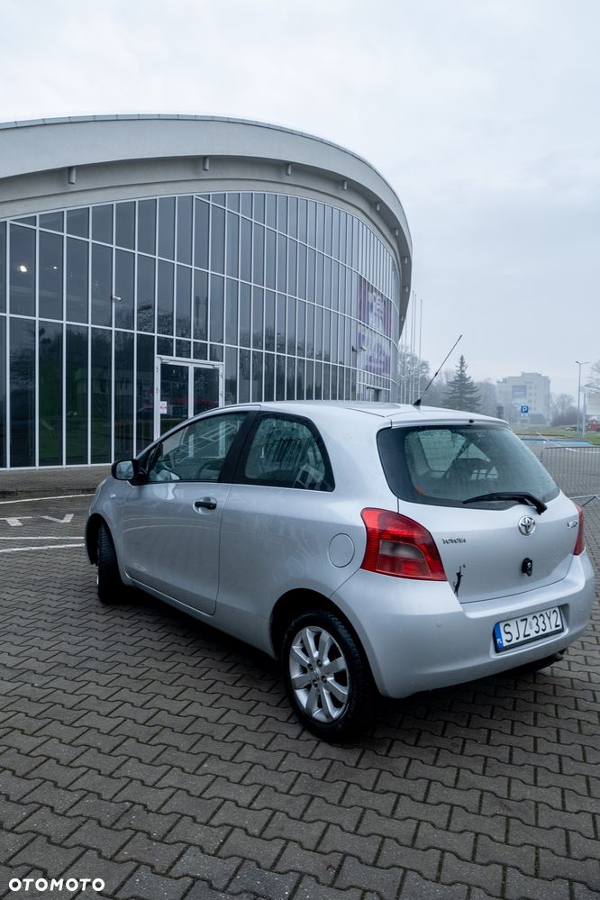 Toyota Yaris - 5
