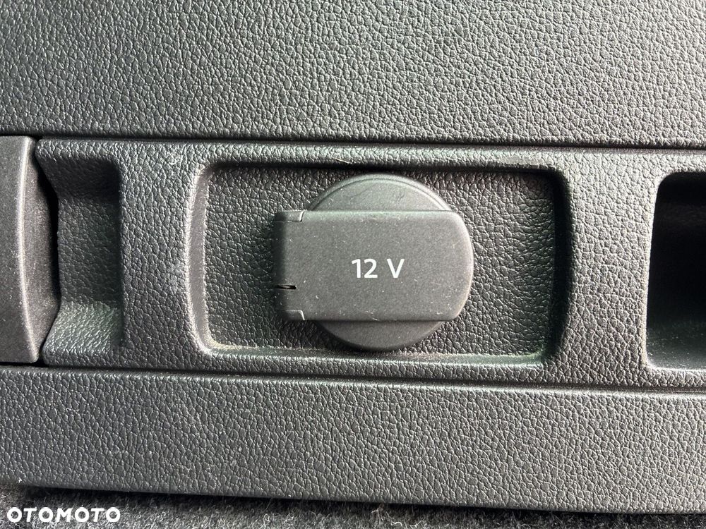 Skoda Superb 2.0 TDI SCR L&K DSG - 37