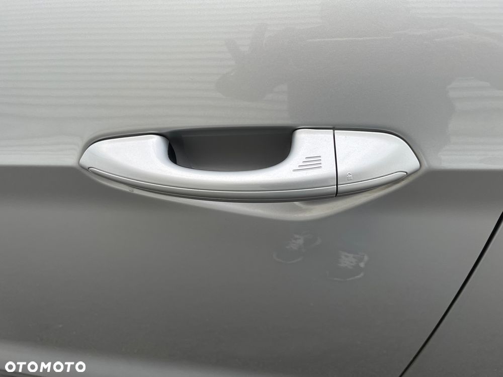 Ford S-Max 2.0 EcoBlue Titanium - 32