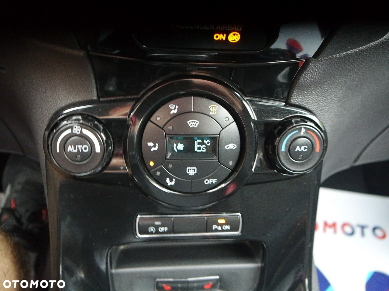 Ford Fiesta 1.0 EcoBoost Titanium - 19