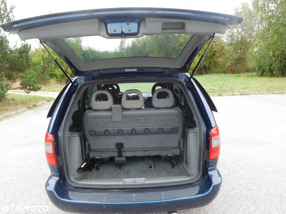 Chrysler Voyager 3.3 LX - 14