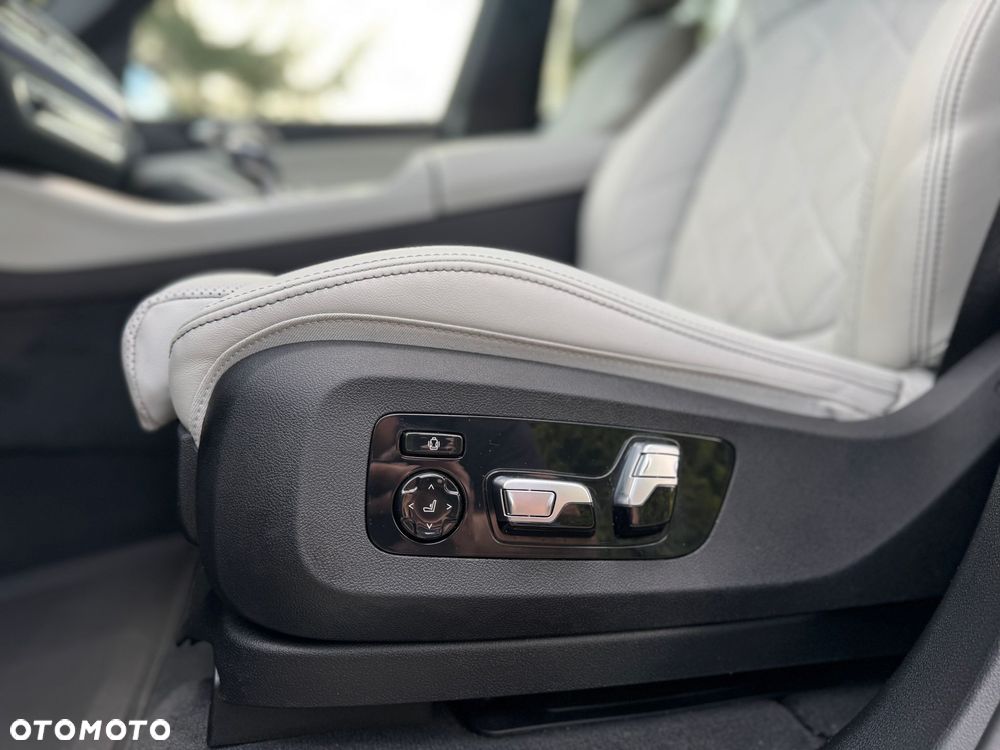 BMW X5 xDrive40i - 19