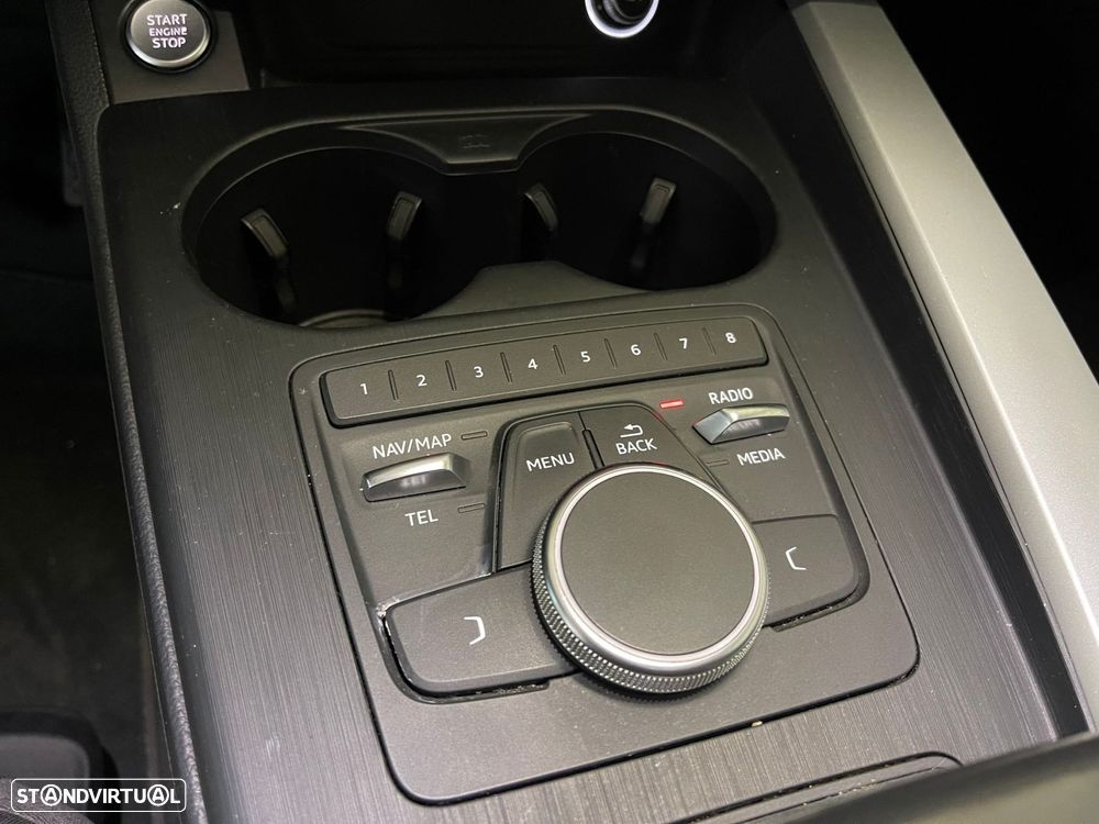 Audi A4 Avant 2.0 TDI S tronic - 25