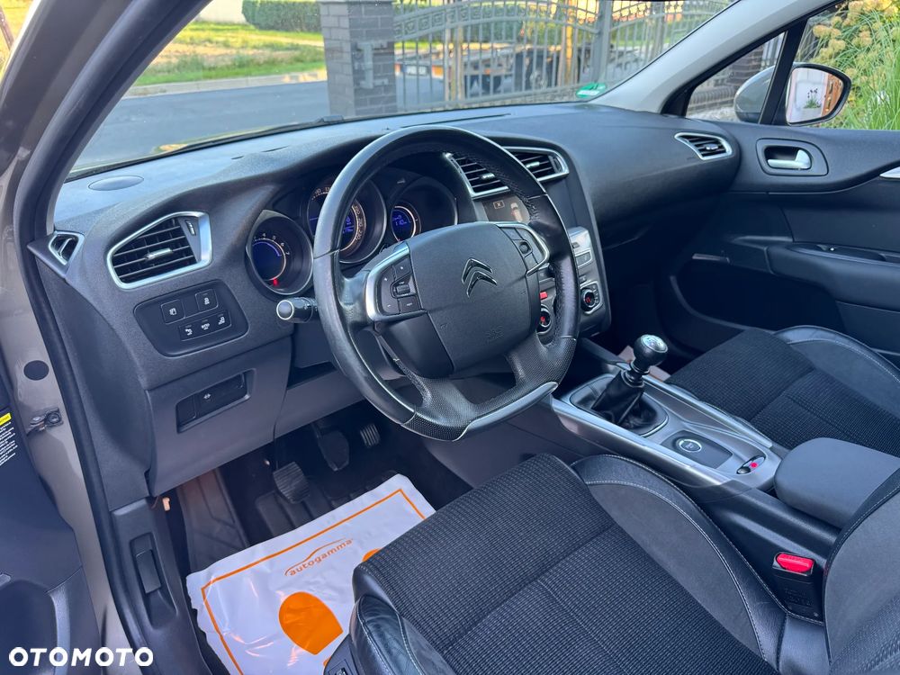 Citroën C4 HDi 150 Exclusive - 15