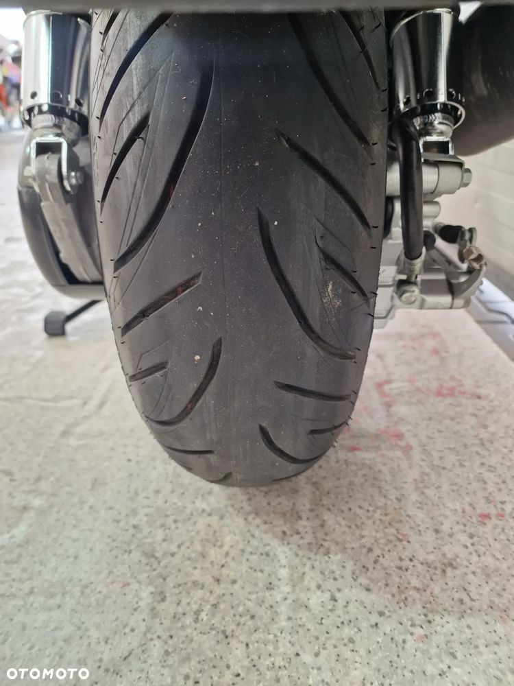 Suzuki Burgman - 10