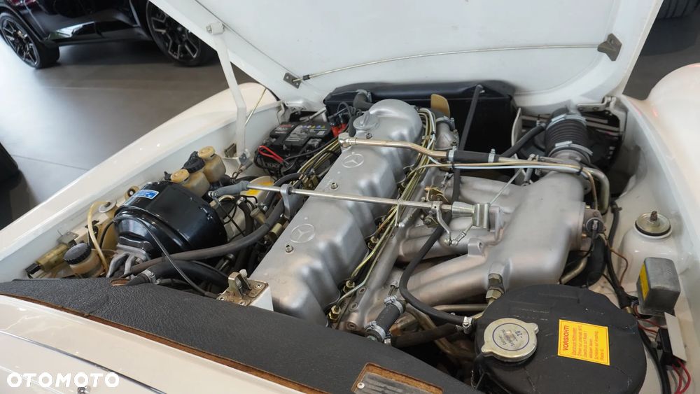 Mercedes-Benz SL - 19