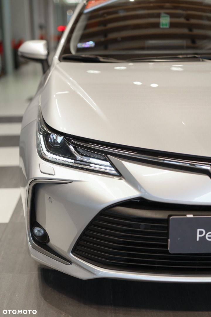 Toyota Corolla - 32