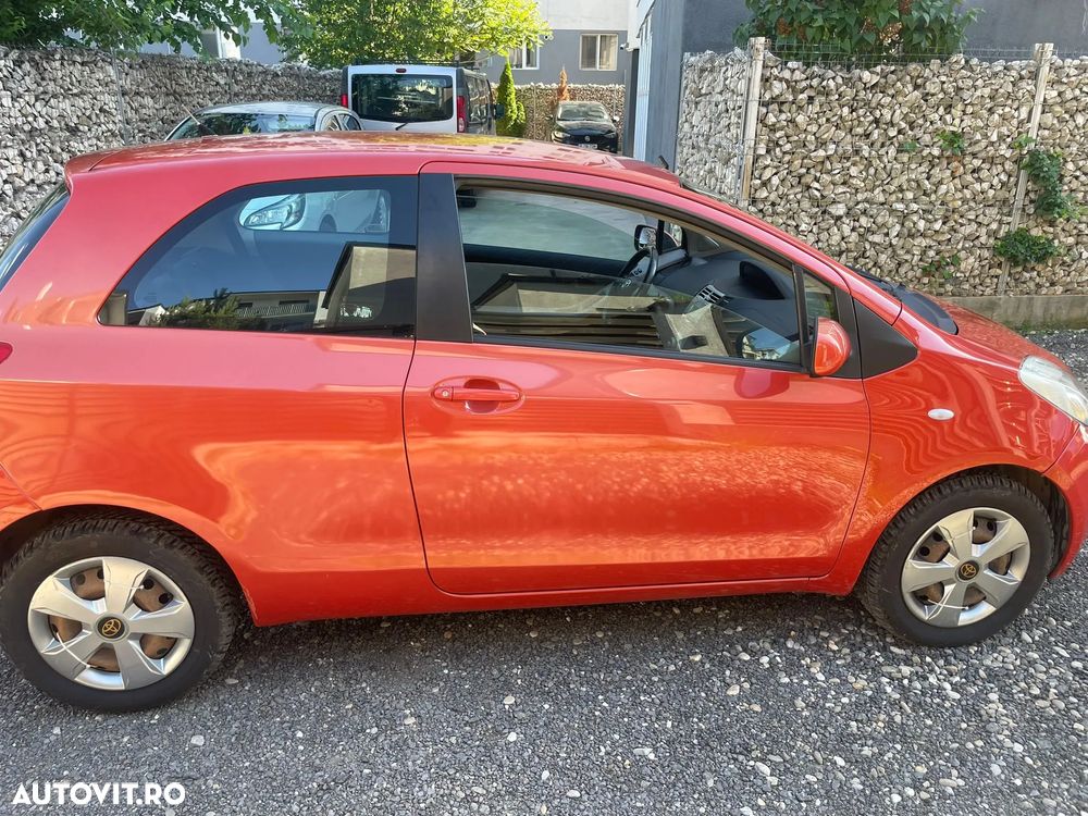 Toyota Yaris 1.0 Luna - 3