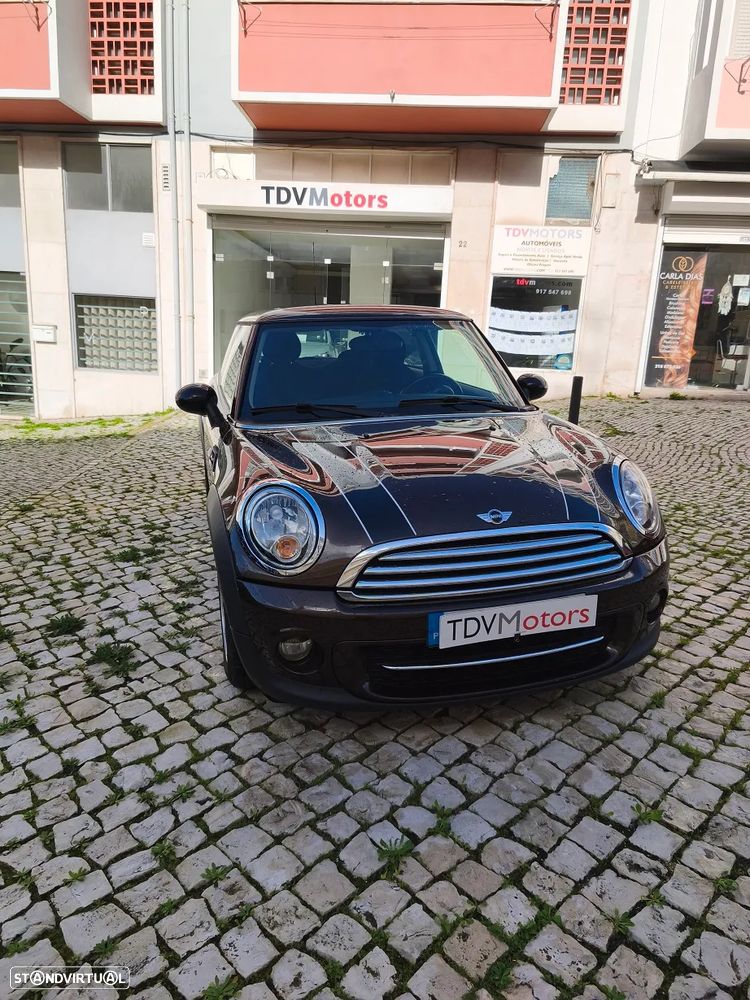 MINI 3 Portas Cooper D - 1