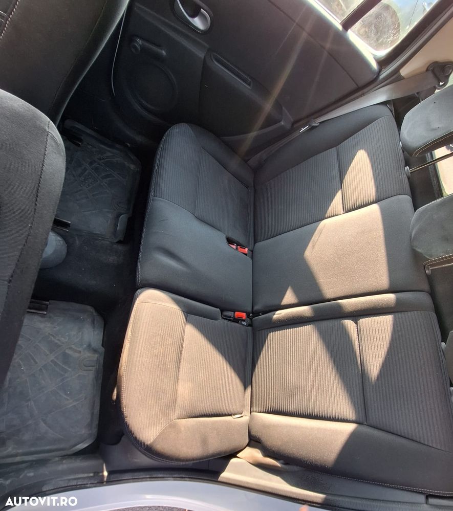 Renault Clio 1.5 dCi Expression - 16