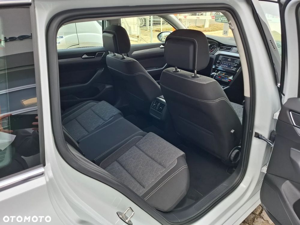 Volkswagen Passat 1.5 TSI EVO Business - 8