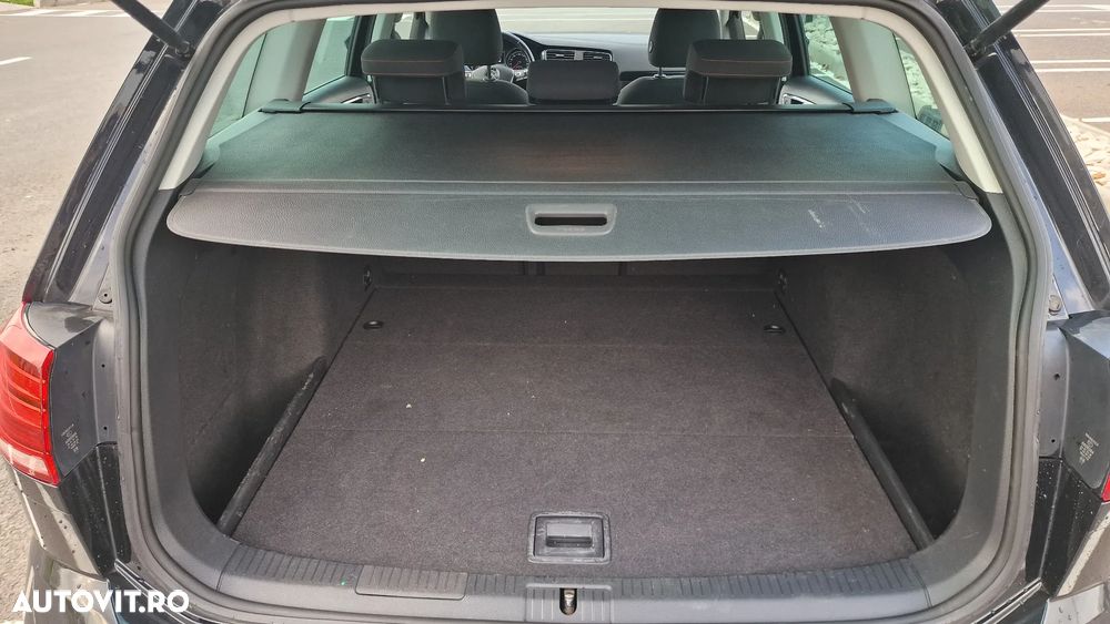 Volkswagen Golf Variant 2.0 TDI Sound - 14