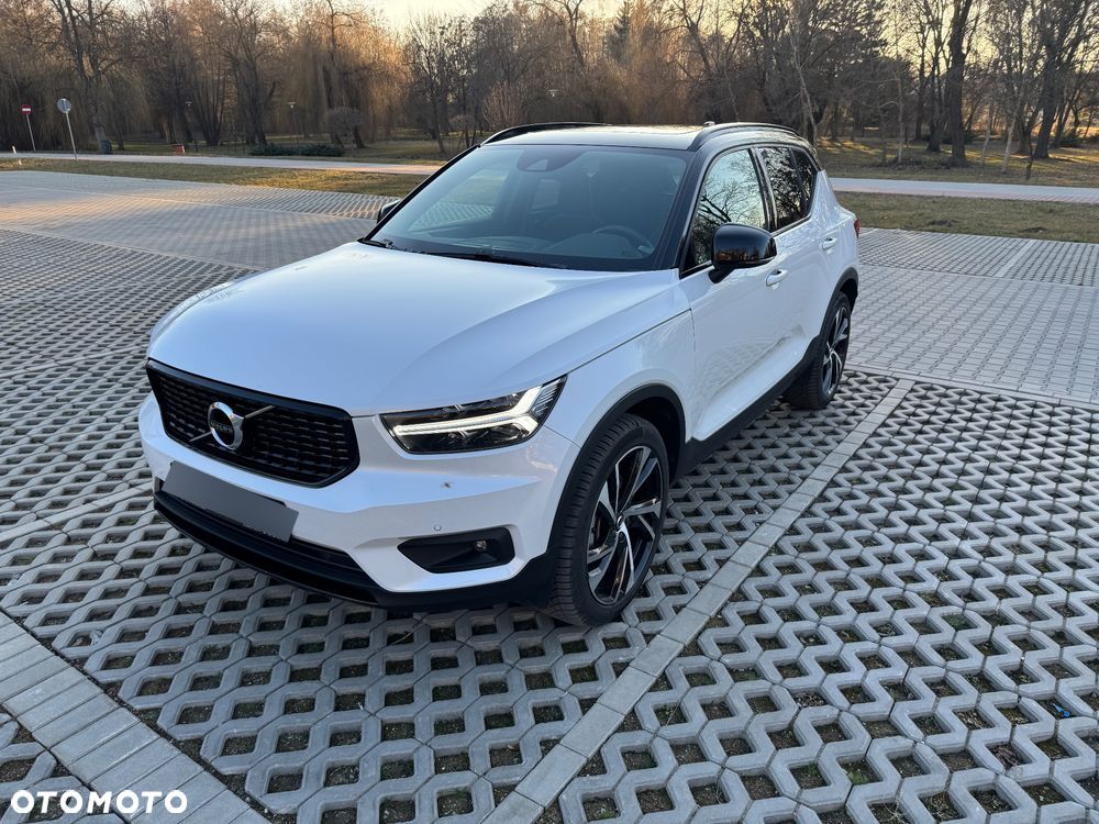 Volvo XC 40 T5 AWD R-Design - 1