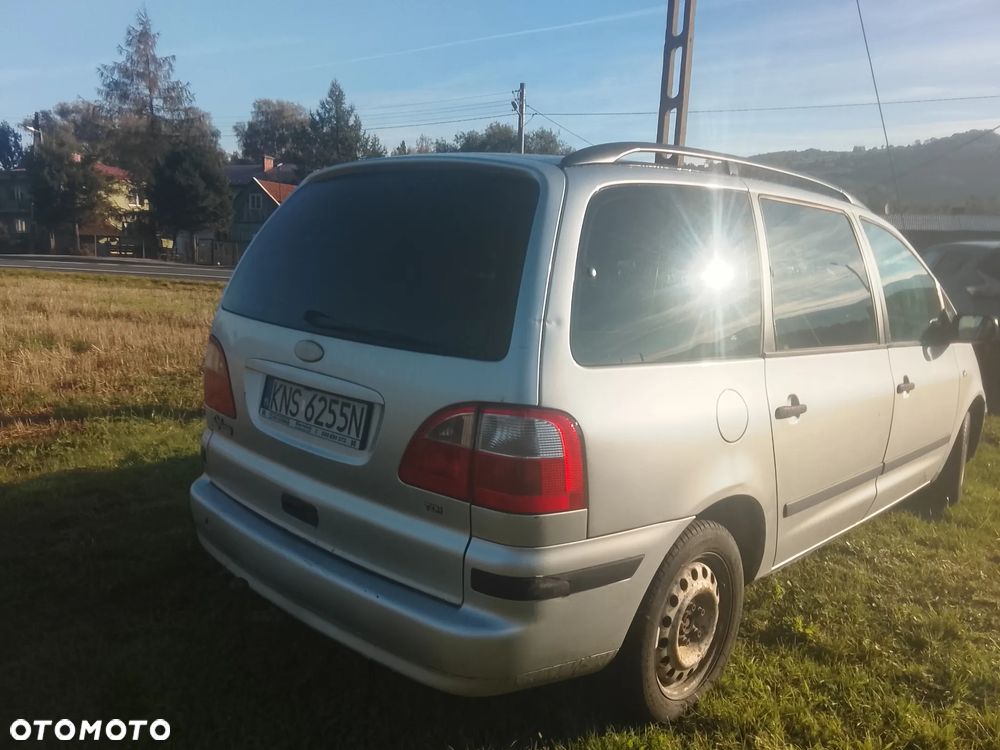 Ford Galaxy - 4