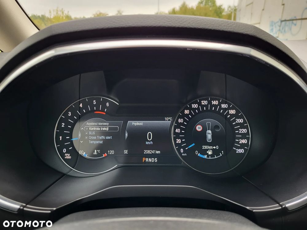 Ford Galaxy - 10