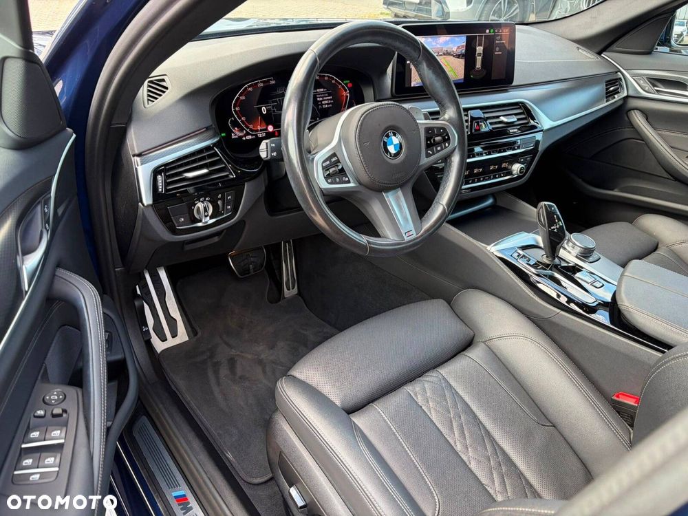 BMW Seria 5 520d xDrive mHEV M Sport sport - 11