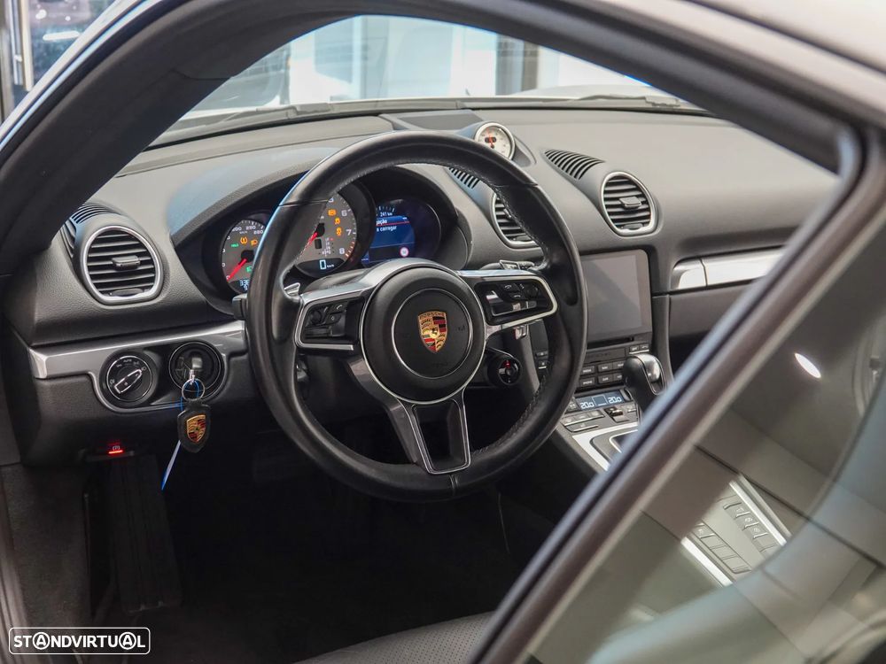 Porsche 718 - 14