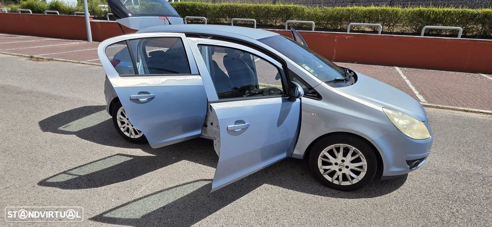 Opel Corsa 1.3 CDTI Enjoy EcoFLEX - 24