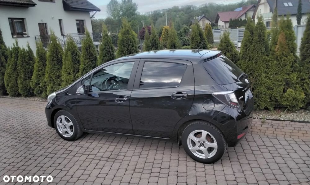 Toyota Yaris 1.33 VVT-i Edition 2014 - 13