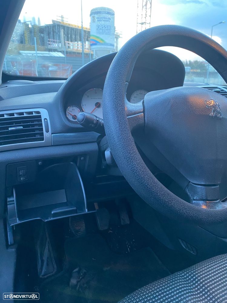 Peugeot 407 1.6 HDi Executive - 6