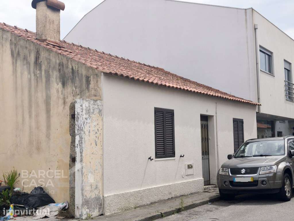 Oportunidade Única: Moradia para Reconstruir a Minutos da Praia! - Grande imagem: 3/7