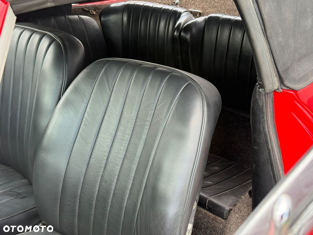 Porsche 356 - 16