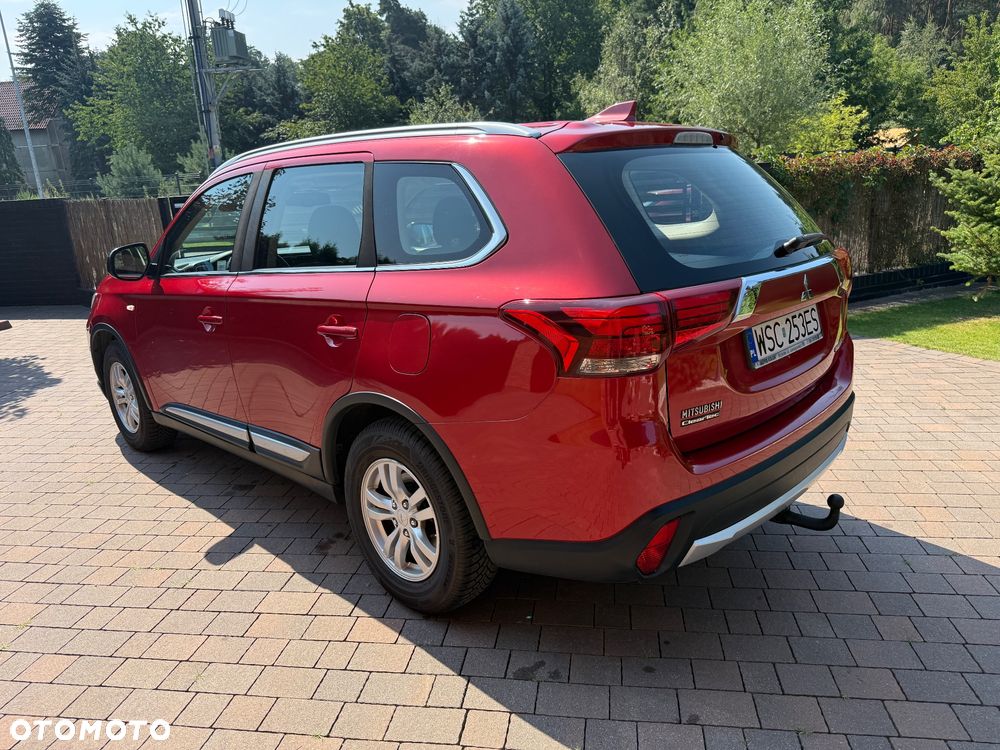Mitsubishi Outlander 2.0 Intense + 2WD - 4