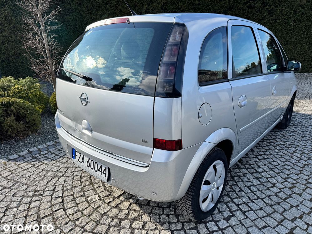 Opel Meriva - 11