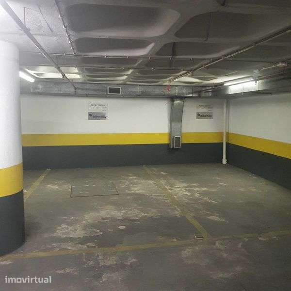 Arrendamento estacionamento / garagem - Grande imagem: 3/3