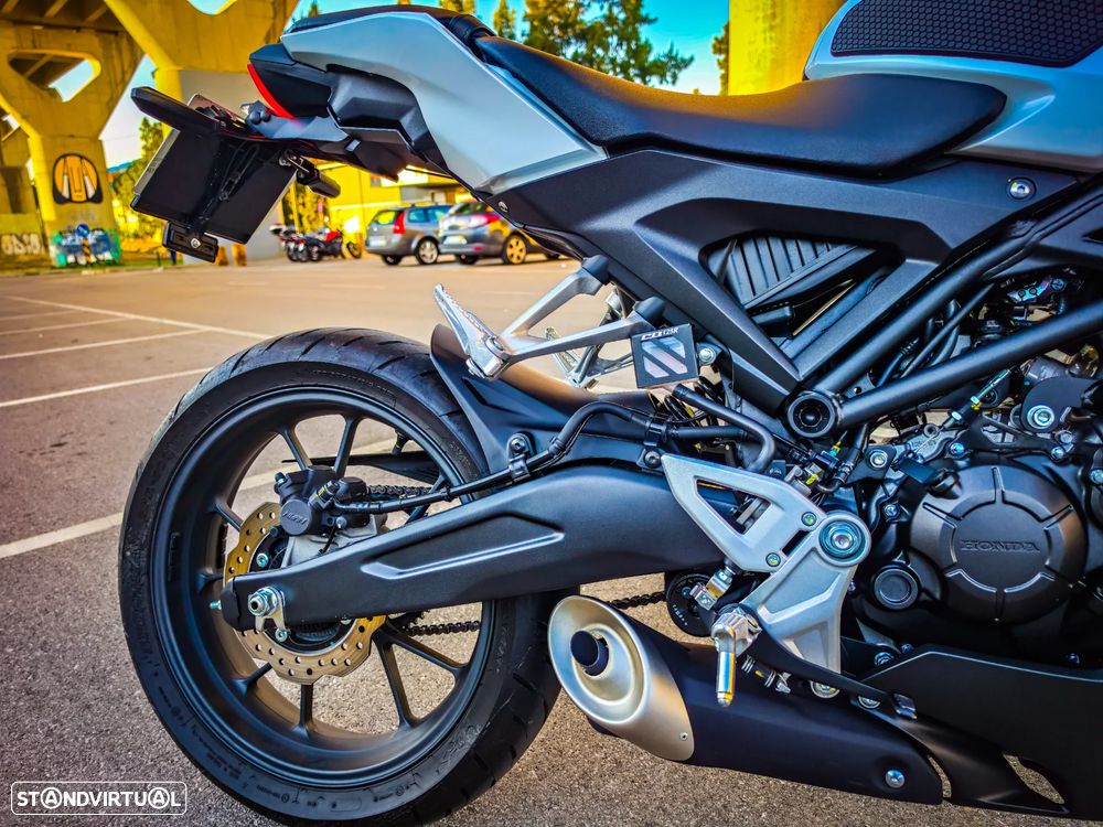 Honda CB Neo Sports Café - 8