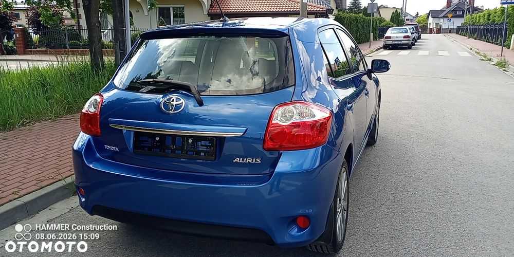 Toyota Auris 1.8 Premium - 14