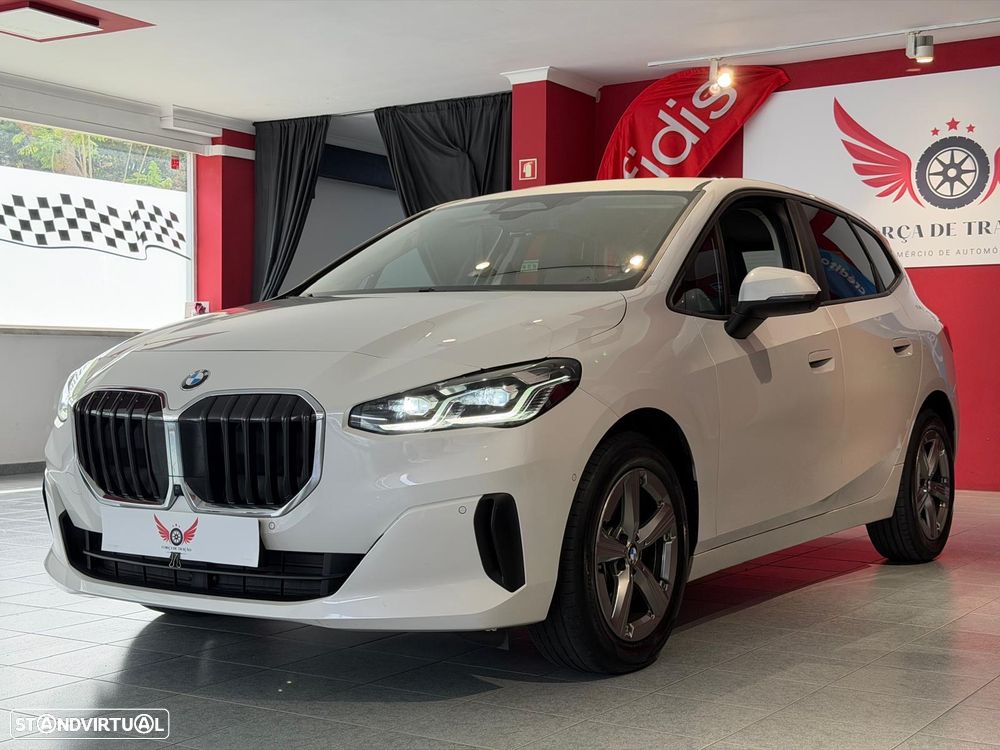 BMW 218 Active Tourer i Line Luxury Auto - 3