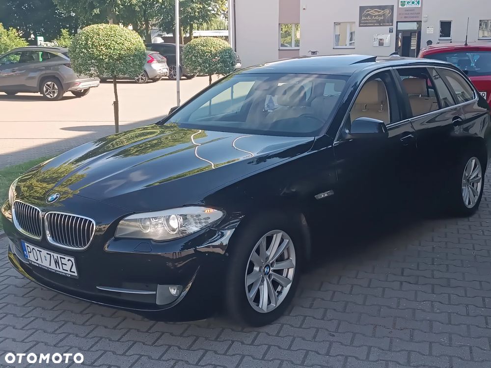 BMW Seria 5 520d Luxury Line - 13