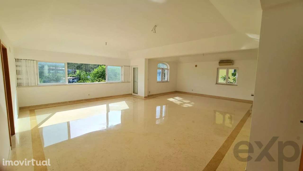 Moradia V4 De Luxo a 10 Km  de Lisboa— Pura Exuberância e Conforto! - Grande imagem: 5/28