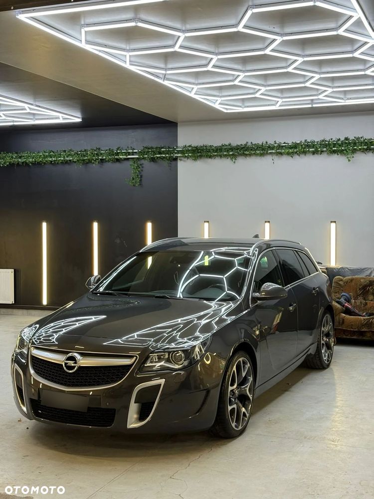 Opel Insignia 2.8 V6 Turbo 4x4 Sports Tourer OPC - 1