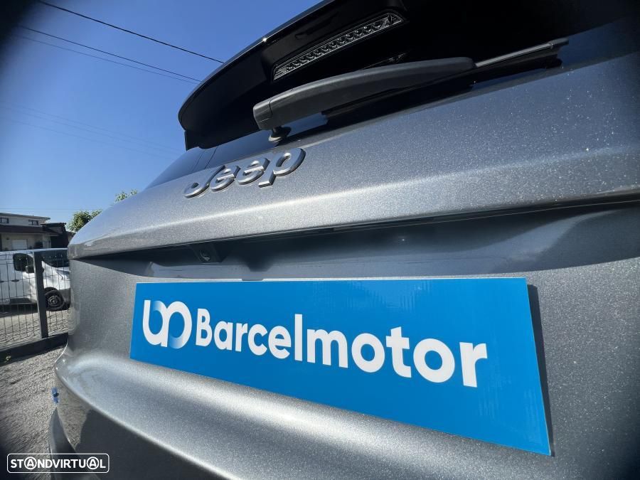 Jeep Avenger 54 kWh Summit - 18